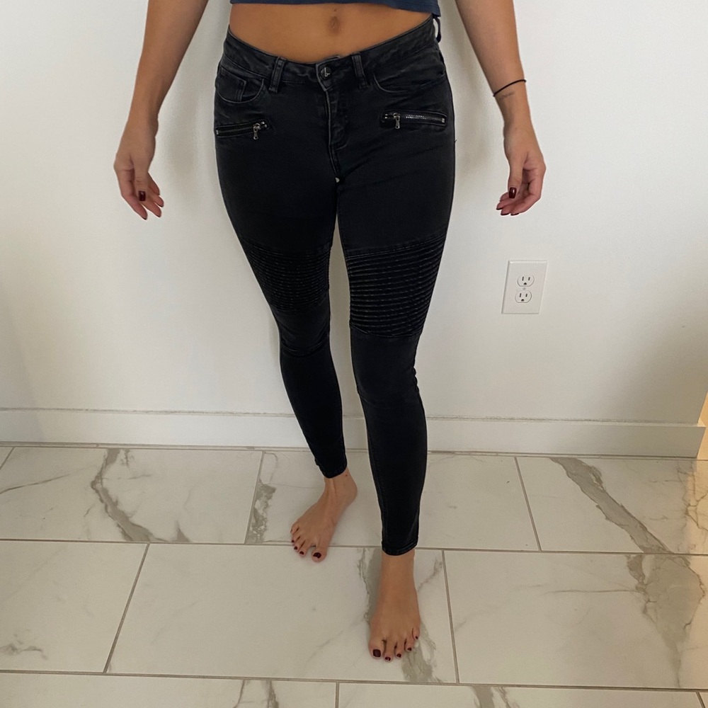 BEBE skinny jeans